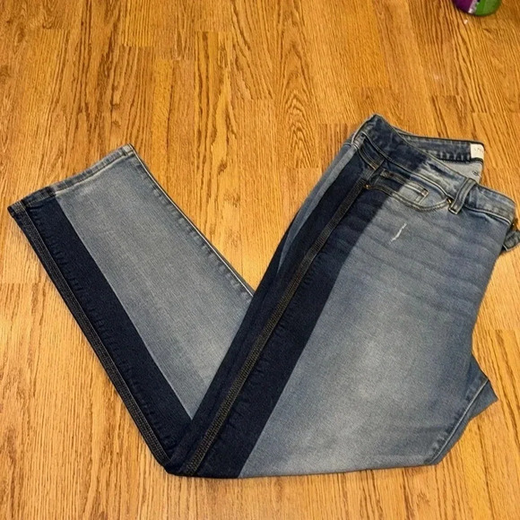 Lane Bryant Wmn’s 2 Tone Denim Jeans Pants Plus Size 18 Like New - Picture 8 of 16